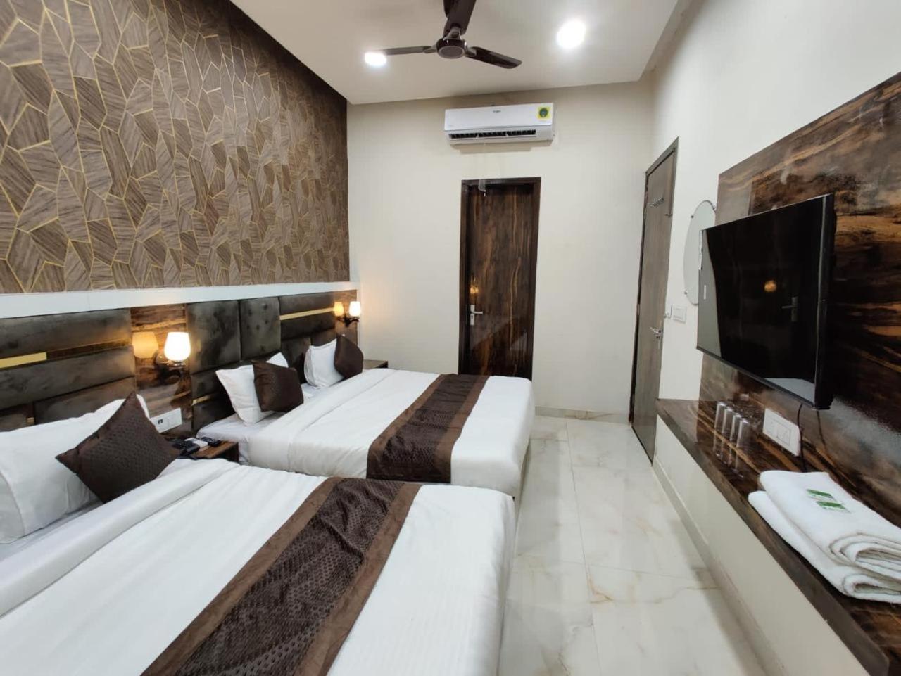 Hotel Gs Amritsar 200 Mtr From Golden Temple Exteriér fotografie