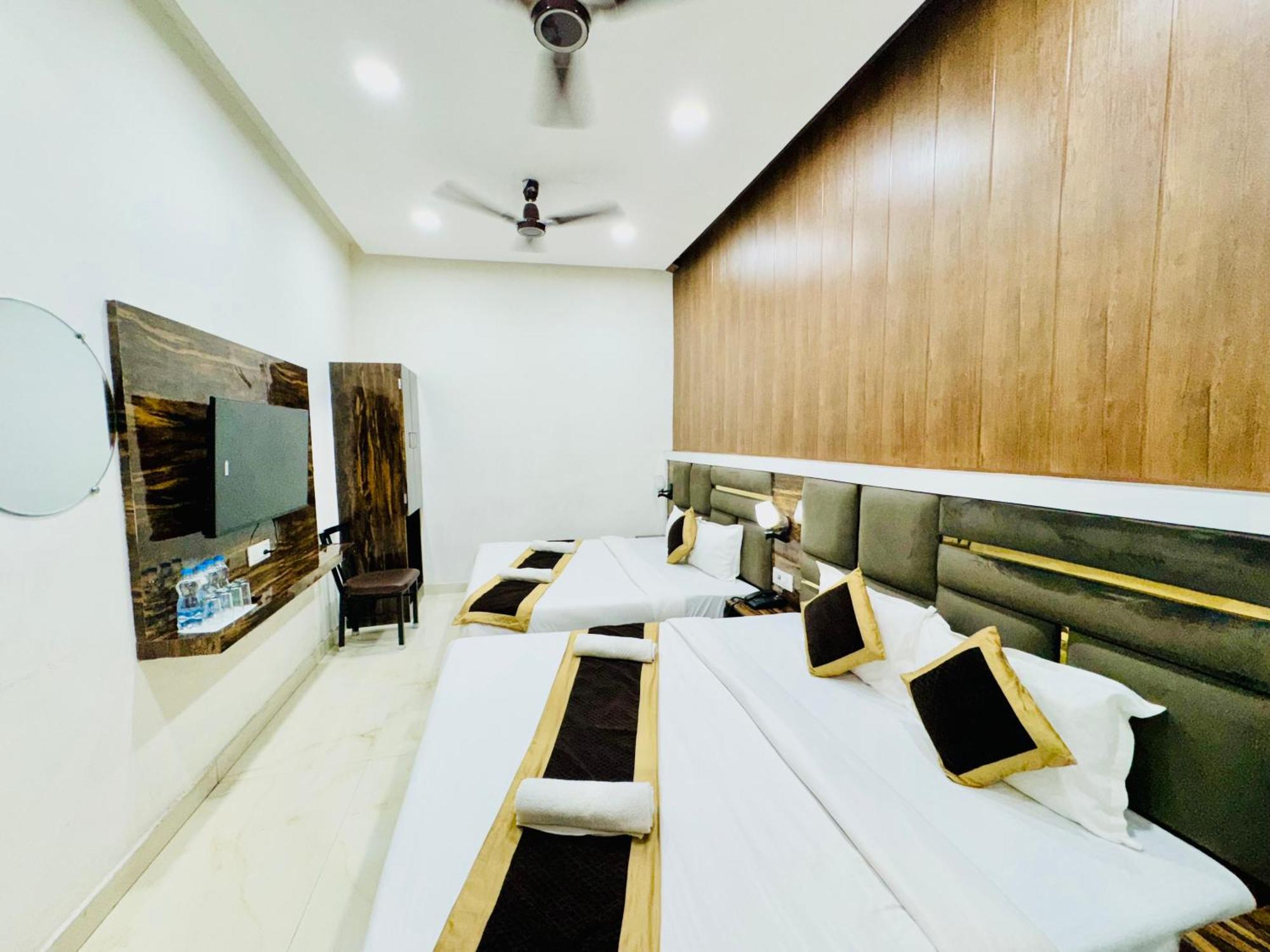 Hotel Gs Amritsar 200 Mtr From Golden Temple Exteriér fotografie