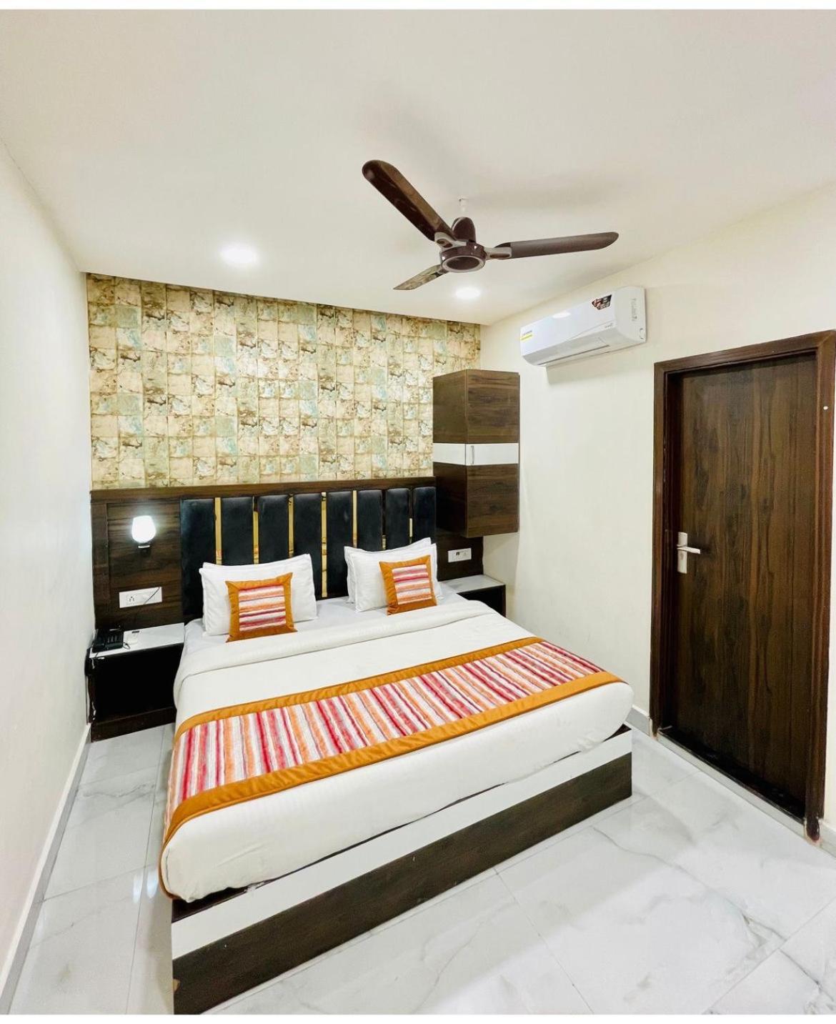 Hotel Gs Amritsar 200 Mtr From Golden Temple Exteriér fotografie